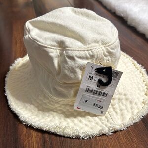 Zara Cream Bucket Hat
